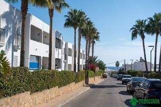 Casa adosada en venta en Urb. El Palmeral en Mojácar