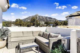 Ático en venta en Puerto Banús en Marbella