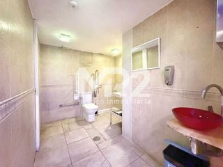 Local comercial en alquiler en La Malagueta - La Caleta en Málaga