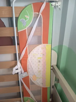 Barra de protección para cama infantil