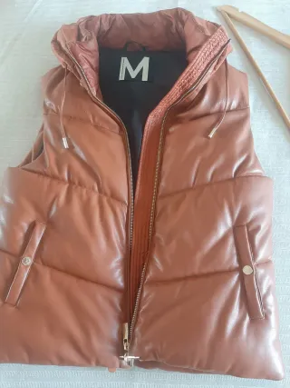 Chaleco acolchado polipiel Lola Casademunt