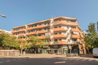 Local comercial en venta en Pubilla Cases en Hospitalet de Llobregat, L´