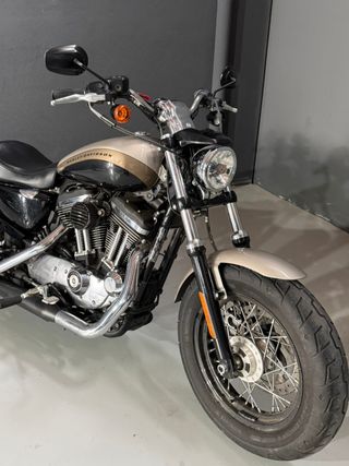 Harley Davidson 1200 Custom Beige/Negro