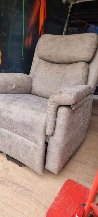 Sillón levanta personas tela beige/gris