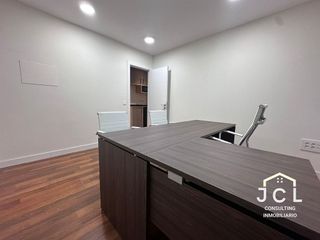 Oficina en alquiler en Centro en Oviedo