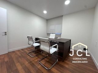 Oficina en alquiler en Centro en Oviedo