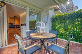 Piso en venta en Platja Llarga en Castell-Platja d´Aro