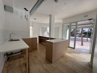 Local comercial en alquiler en Platja Llarga en Castell-Platja d´Aro