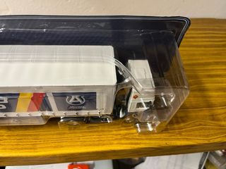 Trailer pegaso troner escala 1/43 de salvat