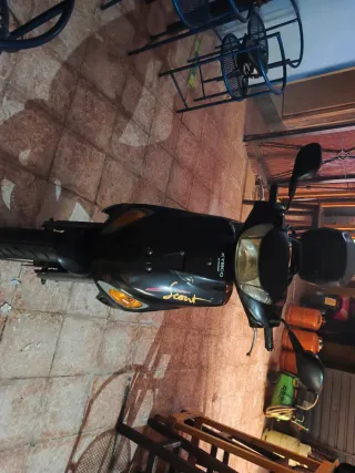 Scooter 49cc 2 tiempos negro