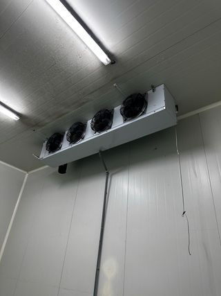 Cámara de ultracongelado y evaporadores
