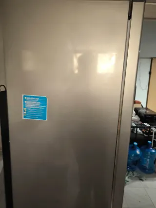 Nevera 1.85m Alto x 60cm Ancho