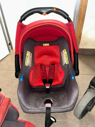 Trío cochecito bebé rojo