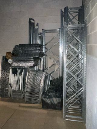 Estanterías Esmelux Liquidación