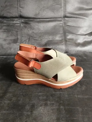 NUEVAS Sandalias Paula Urban n39