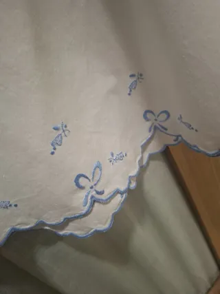 Peinador antiguo bordado a mano