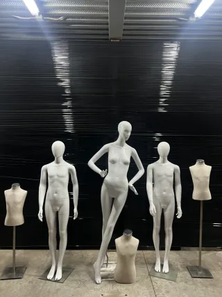 Maniquí de cuerpo completo blanco