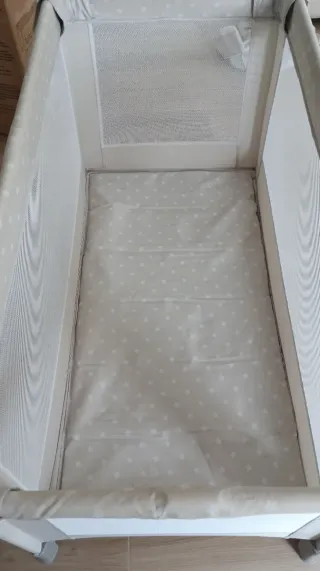 Cuna de viaje plegable