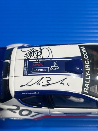 Peugeot 207 S2000 Rally IRC Total Firmado