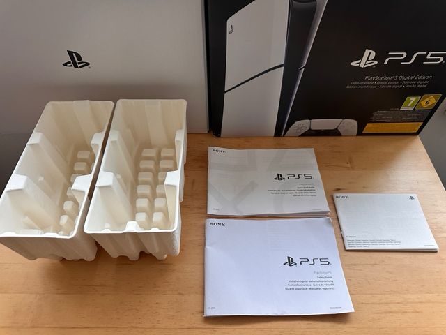 Caja Vacía PlayStation 5 Digital Edition