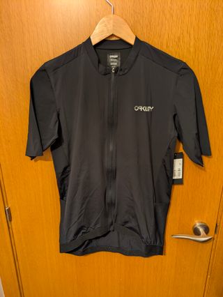 NUEVO Conjunto ciclismo OAKLEY talla L