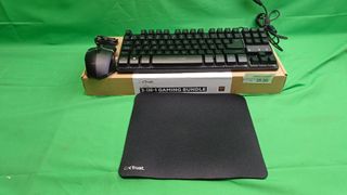 Teclado Gaming Trust 1794, Ratón y Alfombrilla