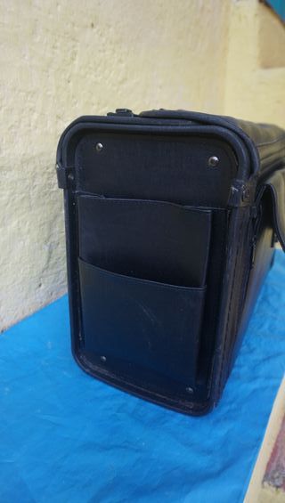 Maletines Vintage Cuero Negro 68x31x12 y 49x34x20