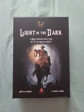 Light in the Dark juego de mesa