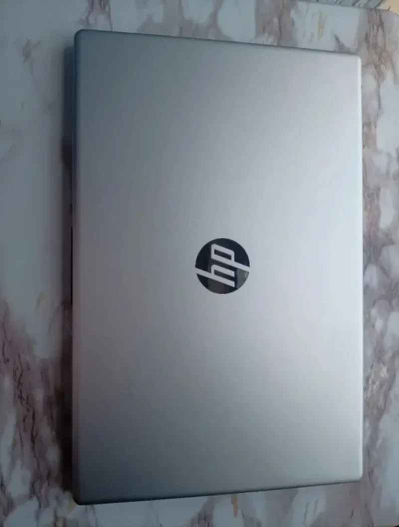 HP Laptop 15 Plata