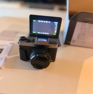 Cámara Digital 4K 64MP + WiFi Negra/Plateada