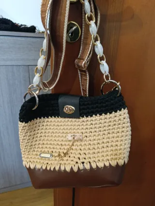 Borsa fatta a mano con chiusura a girello