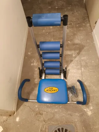 Silla de Pilates con rodillos y asas