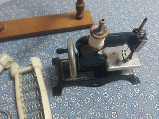 Máquina de Coser Vintage SAMA Año 1930,hecha Españ