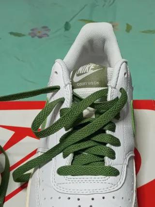 Zapatillas Nike Blancas y Verdes