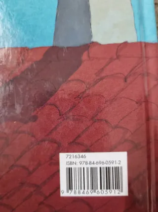 Kika Superbruja y espad mágic+Historias de animale