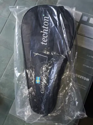 Pala Techton Gotenburgo PRECINTADA con funda