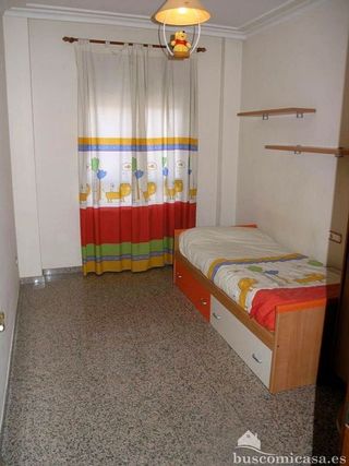 Piso en alquiler en Linares