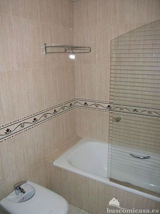 Piso en alquiler en Linares