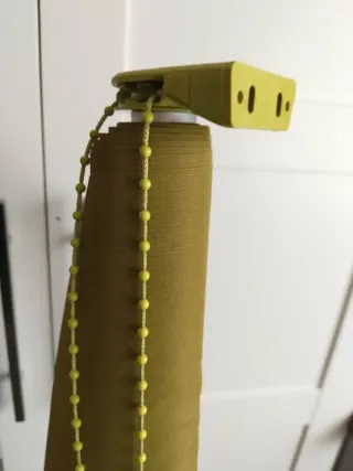 Tende a rullo in tessuto verde oliva