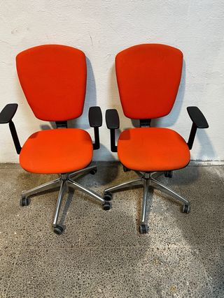 Sillas de oficina naranjas (2 unidades)