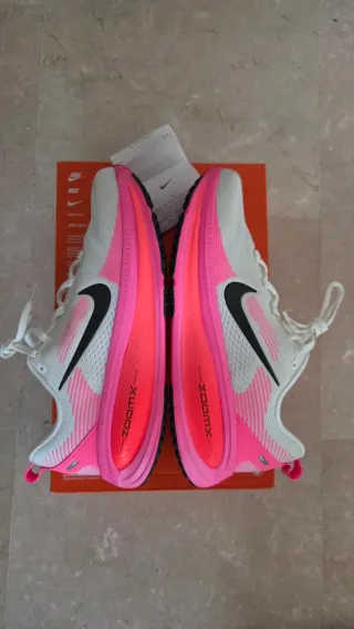 Nike Vomero 18 Talla 43