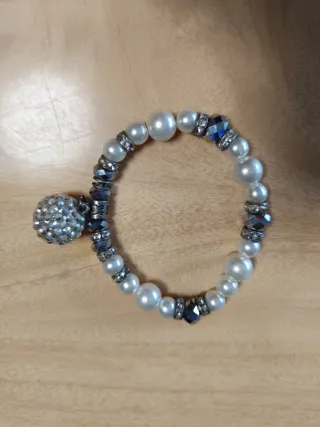 Lote 4 pulseras y 1 anillo