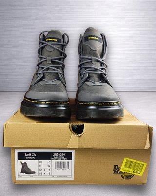Dr. Martens Tarik Zip Gunmetal mujer T39 Grises