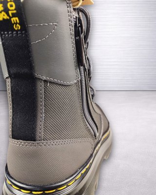 Dr. Martens Tarik Zip Gunmetal mujer T39 Grises