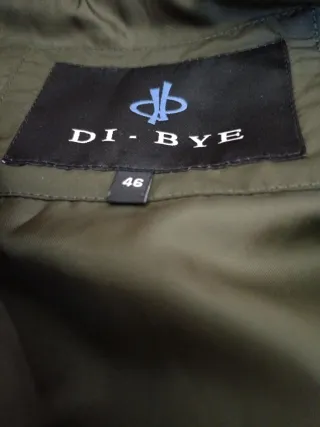 Chaleco acolchado DI-BYE verde oliva plumas