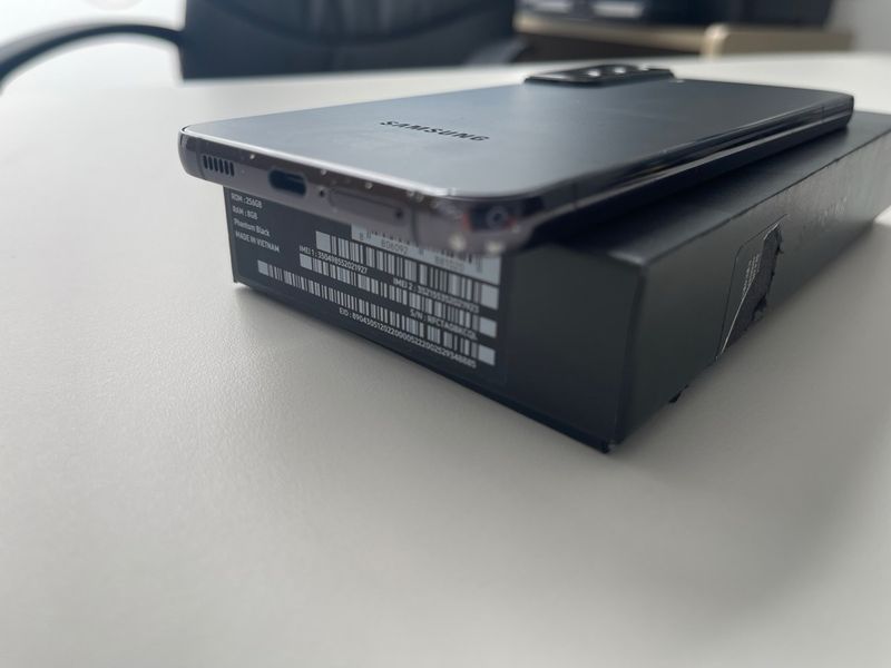 Samsung Galaxy S22+ Negro 256 GB 8 Ram afbeelding 4