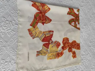 Pañuelo seda L'ORANGERIE vintage lazos
