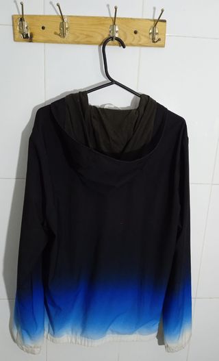 Chaqueta Hollister Negra y Azul Degradado