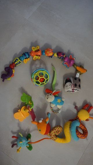 Lote Juguetes Bebé: Sonajero, Mordedor y Más