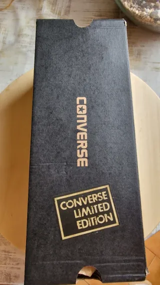 Zapatillas Converse gris edición limitada